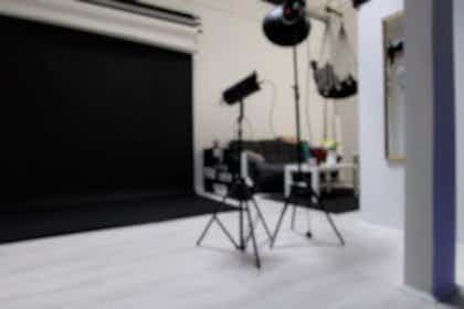 Mons Studio - Photography & Video Studio 0